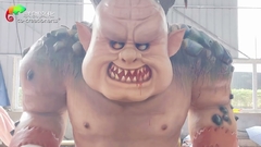 Người khổng lồ săn bắn động vật.