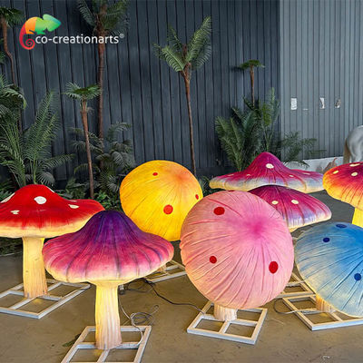 Không thấm nước kích thước khổng lồ sợi thủy tinh ánh sáng hoạt hình nấm cho trang trí công viên giải trí