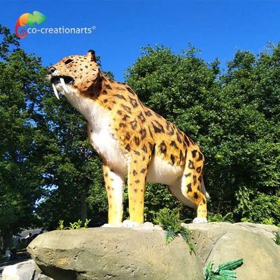 Giá tốt. Sun Proof Realistic Animal Animatronics Saber Wulf cho Safari Park trực tuyến